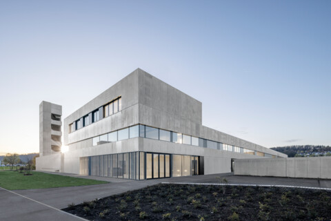 Zentrales Feuerwehrgerätehaus | © Henrik Schipper Photography, Dortmund