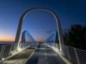 Cycling and pedestrian bridge over the Ete Vivo river, Fermo - Porto San Giorgio (Italy) | Platek srl, Rodengo Saiano | Arkteam Architetti - Ascoli Piceno | Photo: © Ottavio Tomasini