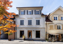 Gestaltungspreis: Revitalisierung der Altstadt, Hohenems (Österreich) | Vom Leerstand zur Lebensader: Wie Hohenems seine Innenstadt neu erfindet | Architekturbüro: bernardo bader architekten, Architekten, Nägele Waibel, Georg Bechter Architektur + Design, Hein Architekten, Imgang Architekten, ma.lo zusammen mit DI Michael Egger, Stadtland Büro für Raum- und Landschaftsplanung, lohrer.hochrein landschaftsarchitekten und stadtplaner gmbh | Bauherr*in: Schadenbauer Projekt- und Quartierentwicklungs GmbH und Stadt Hohenems | Foto: © Karin Nussbaumer